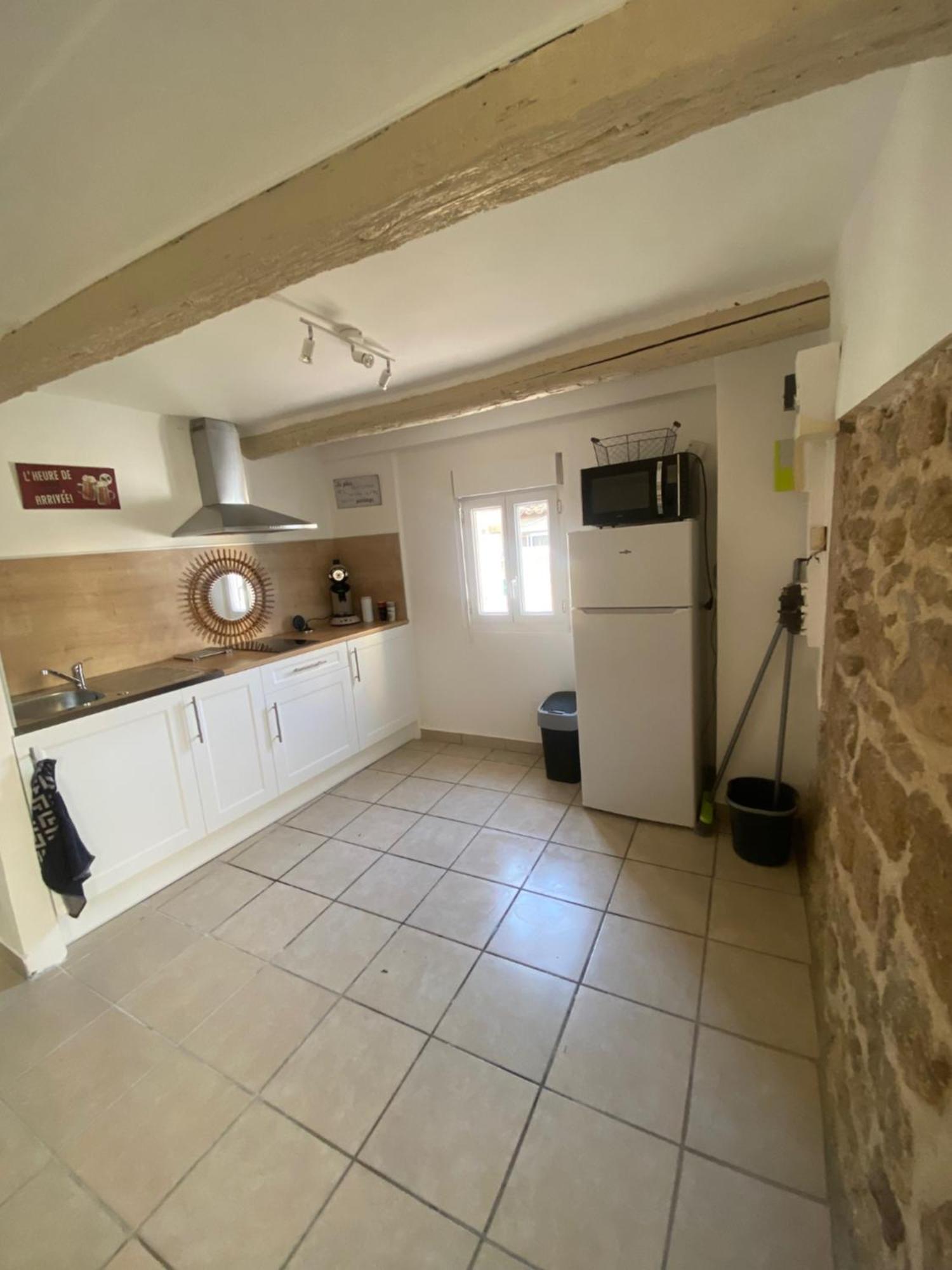 Maison De Village Courthezon Экстерьер фото